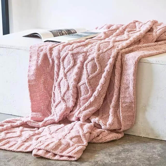 Knitted blanket